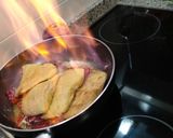 Foto del paso 3 de la receta: Perca "responsable" en salsa de piquillo