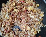 Foto langkah ke 3 dari resep Nasi Goreng Smoke Beef.