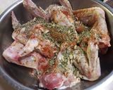 Foto del paso 1 de la receta: Alitas de pollo al limón a la parrilla con papas fritas