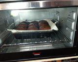 Foto langkah ke 8 dari resep Fluffy Triple Choco Bread.