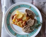 Foto del paso 10 de la receta: Solomillo de cerdo al horno con pastel de patata