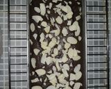 Foto langkah ke 5 dari resep Choco Almond Cakey Brownies.