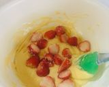 Foto del paso 2 de la receta: Queque de Fresas con Queso Crema!