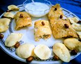 A picture of step 11 of Sago sama stuffed roll.