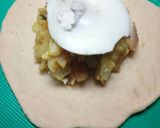 A picture of step 3 of Potatoe puri.