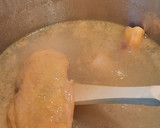 Foto del paso 3 de la receta: Caldo de pollo
