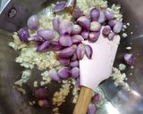 Foto langkah ke 3 dari resep Sosis Tumis Bawang.