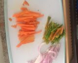 Foto del paso 1 de la receta: Pollo Con juliana de verduras