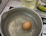 Foto langkah ke 1 dari resep Egg mayo sandwich.