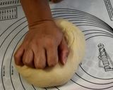 A picture of step 4 of Filipino pan de coco.