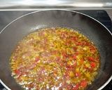Foto del paso 4 de la receta: Tortilla de patatas con cebolla en salsa