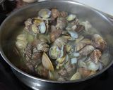Foto del paso 4 de la receta: Almejas en salsa