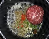 Foto del paso 2 de la receta: Guiso de Carne Picada con Arvejas