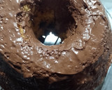 Foto del paso 3 de la receta: Torta de mandarina con chips y baño de chocolate (sin tacc)
