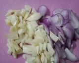 Foto langkah ke 2 dari resep Tumis Bakso Sayuran.