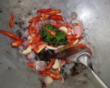 Foto langkah ke 3 dari resep Tumis kangkung.
