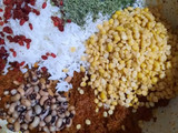 دلمه کلم با لوبیا چشم بلبلی