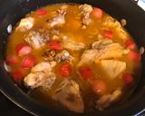 A picture of step 6 of Chicken Afritada.
