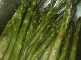 Espárragos grillados