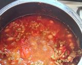 A picture of step 5 of Moong sprouts sabzi.