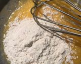 Foto del paso 4 de la receta: Torta invertida de manzana. Rápida y sin manteca