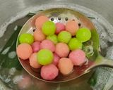 Foto langkah ke 6 dari resep Bola-Bola Singkong Kinca Gula Merah.