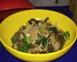 Foto langkah ke 3 dari resep Oseng tongkol bakso cesim.