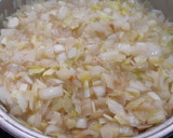 Foto del paso 3 de la receta: Crema de puerros con albóndigas