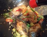 Foto langkah ke 7 dari resep Ikan Tenggiri Bumbu Kecap.