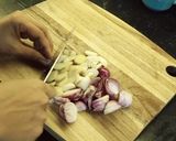 Foto langkah ke 2 dari resep Resep Cara Membuat Ayam Ungkap Untuk Ayam Penyet.