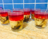 Foto del paso 3 de la receta: Postres bicolor con vainilla, licor y café