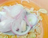 รูปขั้นตอนการทำที่ 4 ของ ยำมะม่วงปลาทูลัง