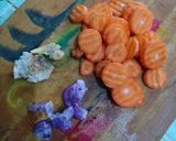Foto langkah ke 1 dari resep Bening Bayam Wortel.