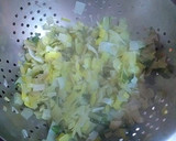 Foto del paso 5 de la receta: Revuelto sin huevos de acelgas tiernas, puerros y berenjenas