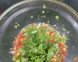 A picture of step 4 of Papaya Salad.