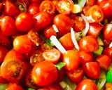 Foto del paso 2 de la receta: PASTA FROLA DE TOMATITOS CHERRY Y RICOTTA 🍅🧅🍅🍛🍽️🍻