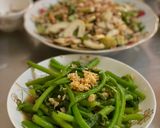 Hình bước làm 2 của món Đọt Bí Xào Tỏi