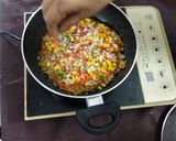 A picture of step 7 of Maggi pizza.