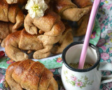 Foto del paso 6 de la receta: Medialunas integrales sin azúcar rellenas de dulce de membrillo🥐