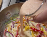 Foto del paso 9 de la receta: *SALMÓN CON PIMIENTOS FRESCOS Y CREMOSOS*