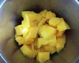 A picture of step 2 of Mango rabri ice cream.