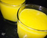 A picture of step 5 of Mango milkshake.
