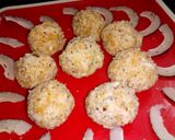 A picture of step 4 of Jaggery coconut ladoo.