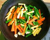Foto langkah ke 3 dari resep Tumis Sayur Ekonomis.
