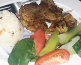 Foto del paso 3 de la receta: Cerdo a la plancha con ensalada 🍴