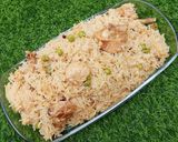 A picture of step 8 of Chicken Mattar Pualo 😍😍.