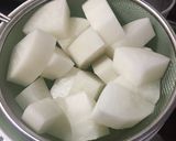 Hình bước làm 1 của món Thịt ba chỉ nấu củ cải kiểu Nhật {バター香る簡単豚バラ大根}