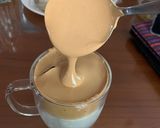 รูปขั้นตอนการทำที่ 2 ของ กาแฟครีมนมสด Dalgona coffee