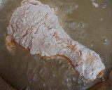 Foto langkah ke 5 dari resep Sweet Tea Fried Chicken || Ayam Goreng Teh Manis.
