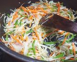 A picture of step 1 of Veg Hakka Noodles.
